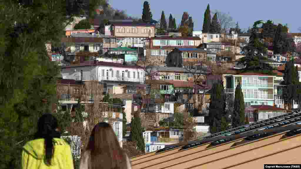 Погода в Гурзуфі стабільно сонячна