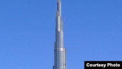 Бириккен Араб Эмирлиги. Дүйнөдөгү эң бийик мунара- Бурж Дубай, 818 метр. Финансылык кризис болбосо, мунара 2-декабарда ырасмий түрдө ачылмак.