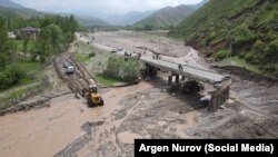 Селден кийин. Алай. 