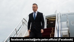 Петер Сийярто Бишкекке келген учуру. 3-май, 2022-жыл.