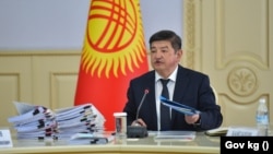 Акылбек Жапаров.