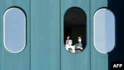 Через коронавірусну інфекцію українців на карантині по світах 862