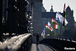 Сьцягі Ізраіля і Вугоршчыны ў Будапэшце