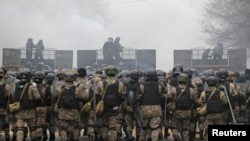 У центрі Алмати 5 січня було чути постріли.