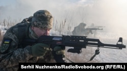 Під час навчання 130-го батальйону територіальної оборони Солом’янського району Києва, 25 грудня 2021 року