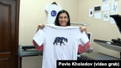 Сьогодні Анна працює графічною дизайнеркою на соцпідприємстві і встигає навчатися на юридичному факультеті