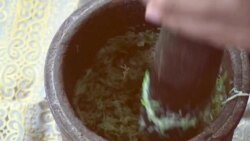 Рӯзигул се сол суманак напухт, чаро?