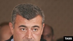 43-летний бизнесмен Леван Гачечиладзе, поддерживавший раньше Саакашвили, теперь стал политическим противником президента