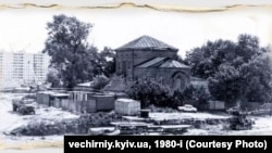 У 1740-их на території Братської Борщагівки був побудований новий, замість занедбаної будівлі столітньої давності, храм Пресвятої Богородиці Живоносного джерела (не зберігся) з чудотворною іконою Богоматері грецького живопису, яка зникне без сліду в 1930-их