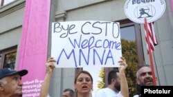 Після фактичної відмови ОДКБ і Росії надати військову допомогу Вірменії Єреван висловив невдоволення структурою і звинуватив очолюваний РФ блок у бездіяльності