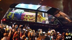 جنازۀ ملکه الیزابت دوم