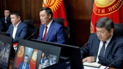 Gyrgyz-täjik serhedindäki çaknyşyklarda ölenleriň sany 100-e golaýlady, gyrgyz prezidenti “onlaýn spekulýasiýalara” üns bermezlige çagyrýar