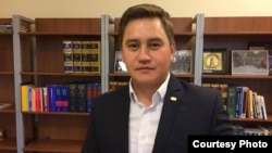 Азамат Аттокуров.