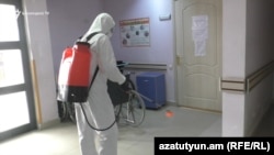 Հայաստան - Ախտահանման աշխատանքներ Գյումրիի հիվանդանոցում, արխիվ