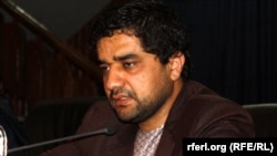 عابد: ایران باید بجای طالبان، حکومت افغانستان را دعوت می‌کرد.