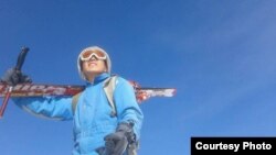 Шамурат Матиев лыжаны эркин тебүү (Фрирайт) боюнча адис.