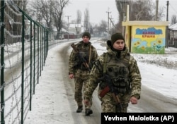 Українські прикордонники в селищі Мілове