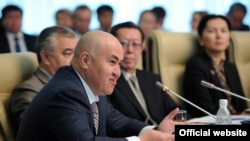 Алтынбек Сулайманов.