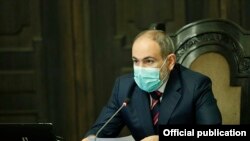 Никол Пашинян на заседании правительства