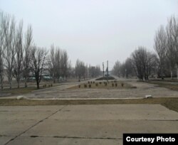Один из центральных скверов (фото автора)