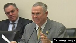 АКШ Конгрессинин Тышкы иштер комитетиндеги Азербайжандагы абалга арналган талкууда Дана Рохрабахер сүйлөөдө. 12-февраль, 2015