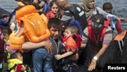 Грецияга Сириядан келген качкындар. 7-сентябрь, 2015-жыл.