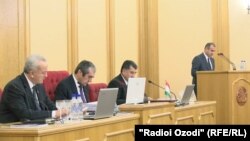 На заседании верхней палаты таджикского парламента