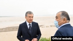 Sardoba suv ombori o‘pirilishi bilan prezident Shavkat Mirziyoyev voqea joyiga bu loyihaning bosh mualliflaridan biri bo‘lgan Abdug‘ani Sanginov bilan birga bordi.