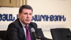 Բնապահպանության նախկին նախարարը մեղադրվում է խոշոր չափերով կաշառք ստանալու և փողերի լվացման համար