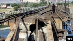 Саакашвили не возражает против восстановления железной дороги в Абхазию, но параллельно с процессом восстановления территориальной целостности Грузии