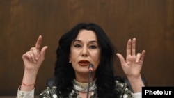 Նաիրա Զոհրաբյան