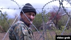 Російський паркан із колючого дроту між Південною Осетією і рештою Грузії, архівний відеокадр