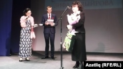 Чаллыда яшәп иҗат итүче Зифа Кадыйрова "Иң популяр язучы" номинациясендә җиңүче дип игълан ителде