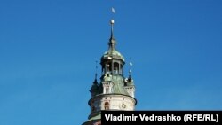 Фотоальбом Владимира Ведрашко. Чески-Крумлов. Башни и небо