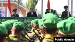 Тажик президенти Эмомали Рахмондун Хатлон облусундагы чек ара бөлүгүнө сапары, 26-май 2022-жыл.