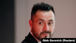 Італійський наставник донеччан Роберто де Дзербі (на фото) так і не відчув смак перемоги в груповому турнірі Ліги чемпіонів