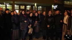 Татар җырчылары телне яклап флешмоб оештырды