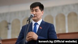 Шайлообек Атазов.