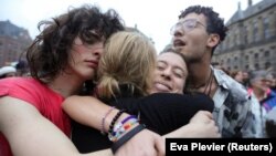 Նիդերլանդներ - Հակահամաճարակային սահմանափակումների դեմ բողոքի ակցիա Ամստերդամում, արխիվ