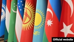 Türki Döwletler Guramasyna agza ýurtlaryň döwlet baýdaklary