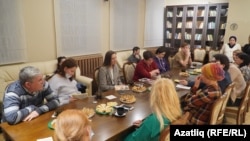 Чарада катнашучылар