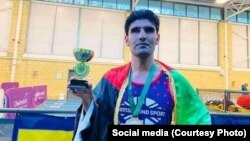 ولی محمد نوری شناگر نابینای افغانستان 