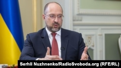 «Станом на середину грудня у нас у сховищах – більше ніж 15 мільярдів кубометрів газу», – сказав голова уряду
