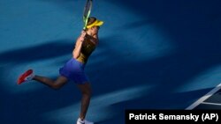 За вихід до фіналу Світоліна побореться з представницею Чехії Маркетою Вондроушовою