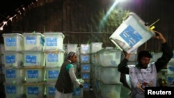 آرشیف، عکس جنبه تزئینی دارد.