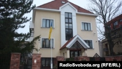 У посольстві очікують засудження заяв Ґроспіча