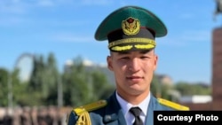 Дастан Анарбеков - Баткендеги "Достук" чек ара тозотунун жетекчисинин орун басары болгон.