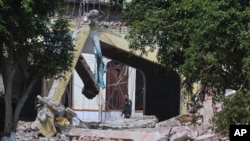 Руйнування після ймовірного ракетного удару Індії в Мурідке, місті в пакистанській провінції Пенджаб, 7 травня 2025 року