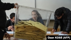 Ընտրություններ Թուրքիայում, արխիվ