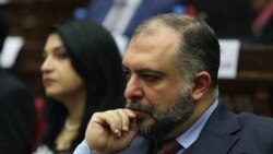 Ըստ Վահագն Թևոսյանի` 13 կուսակցությունների առաջարկը հակասահմանադրական է